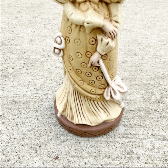 Vintage 70’s girl with hat and umbrella figure southern belle - Picture 4 of 9